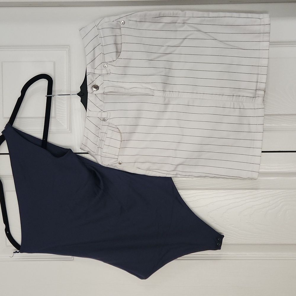 Dynamite Navy One-Shoulder Bodysuit